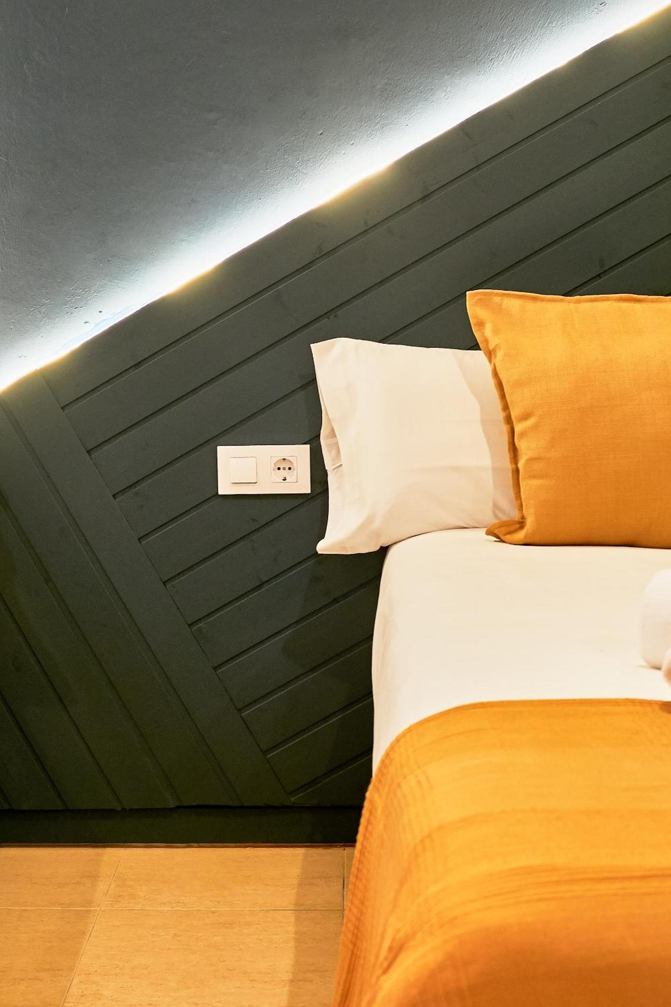 Sun&moon Hostal Barcelona